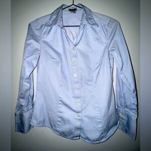 Ann Taylor Petites Tailored Button Up Business Shirt Light Blue White Stripe 2P
